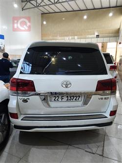 تويوتا لاندكروزر